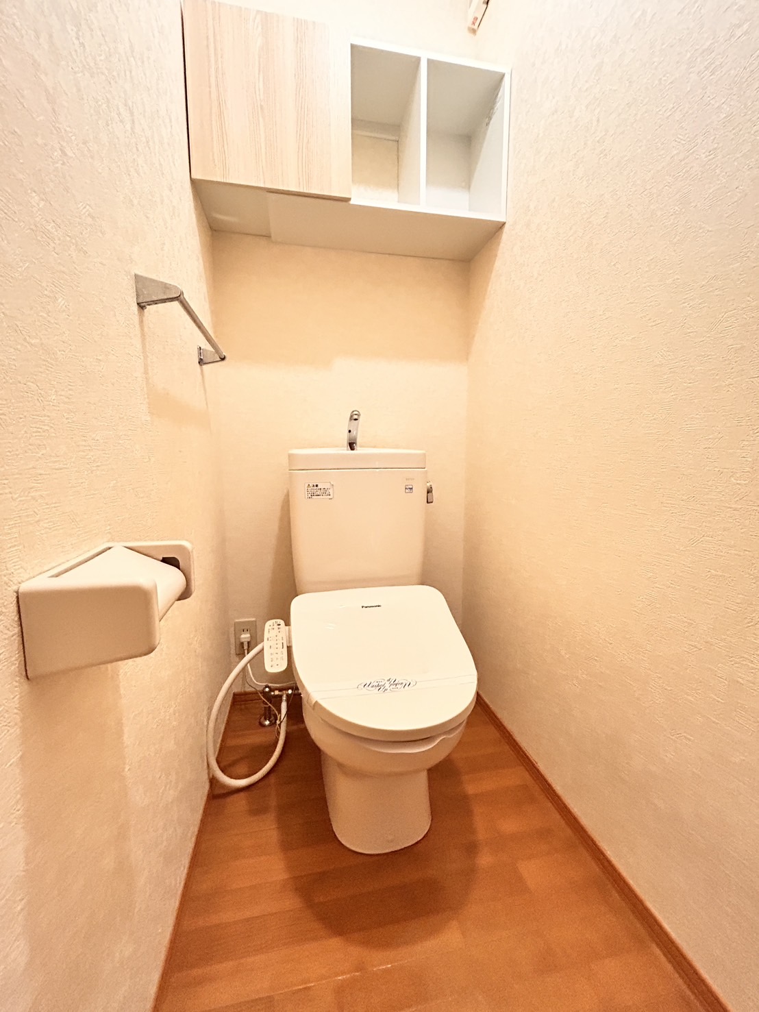 トイレ　別部屋の写真