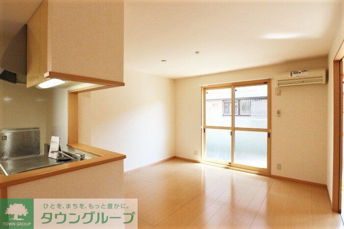 居室・リビング　※別号室参考写真です