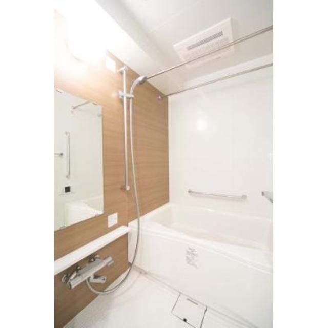 バス・シャワールーム　写真は同タイプ住居です。