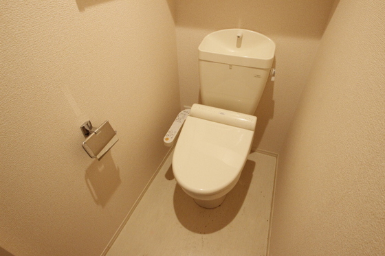 トイレ　※別部屋の写真です