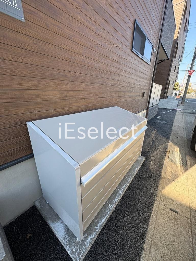 その他共有部分　専用のごみ置き場でゴミ捨てらくちん★