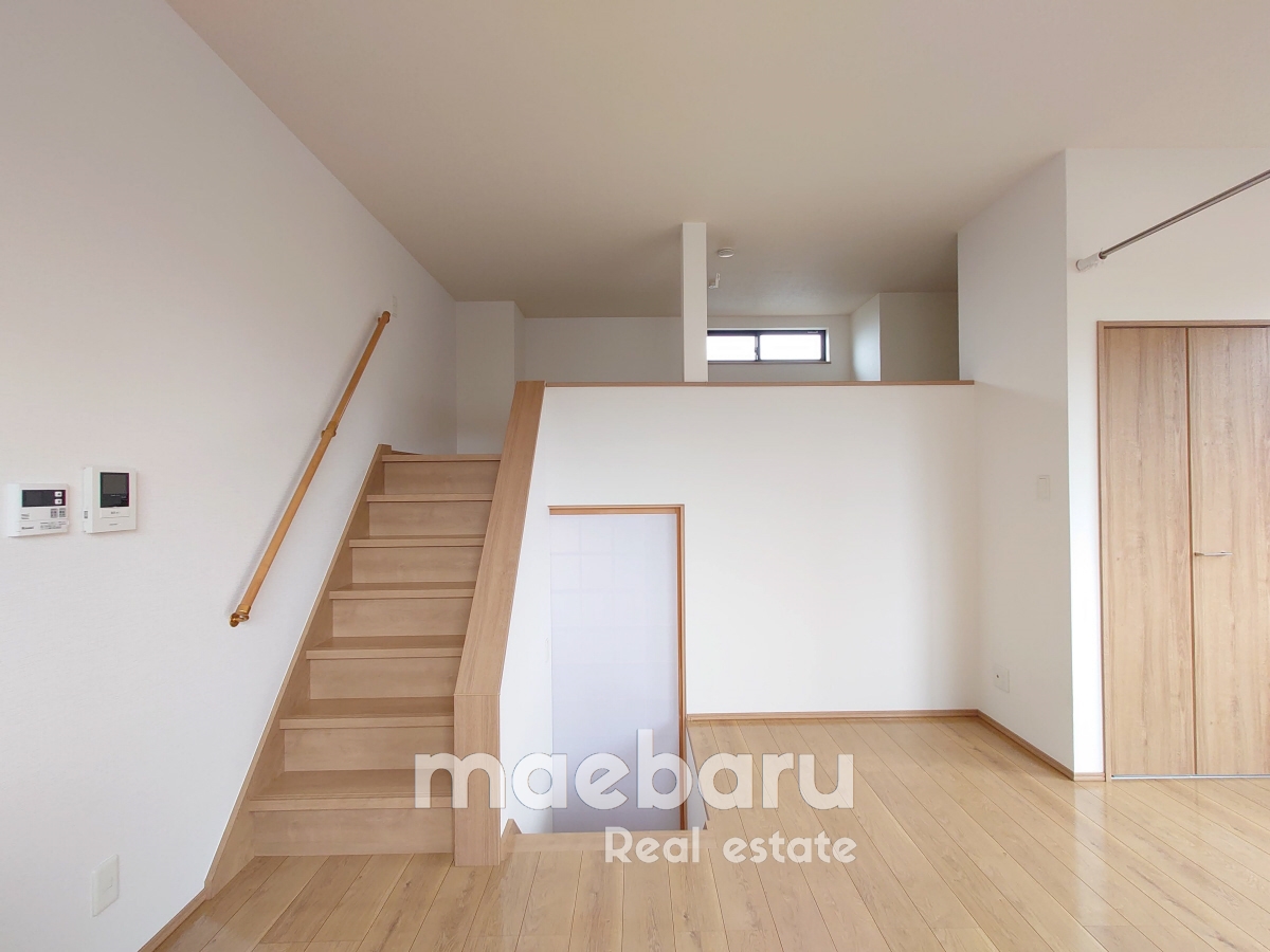 その他　階段ロフトです　※写真別部屋