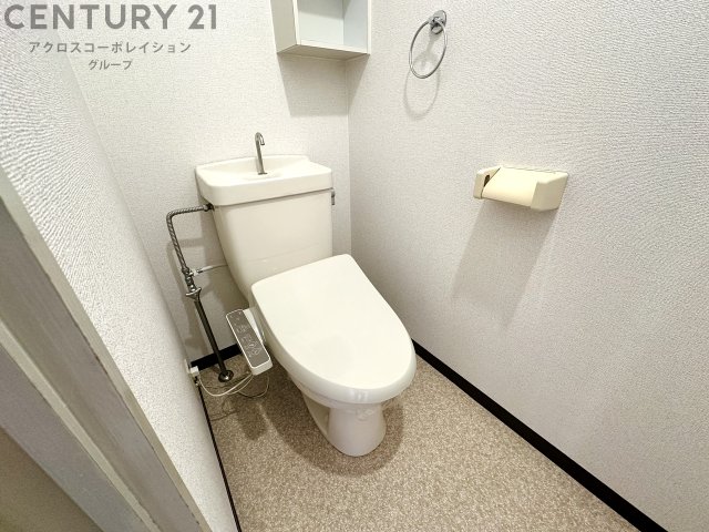 トイレ　ウォシュレット付きのトイレです♪