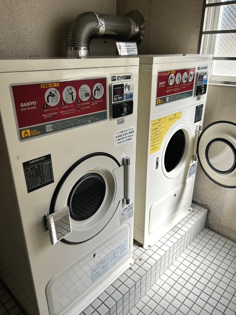 洗面設備　ランドリールーム（共用）