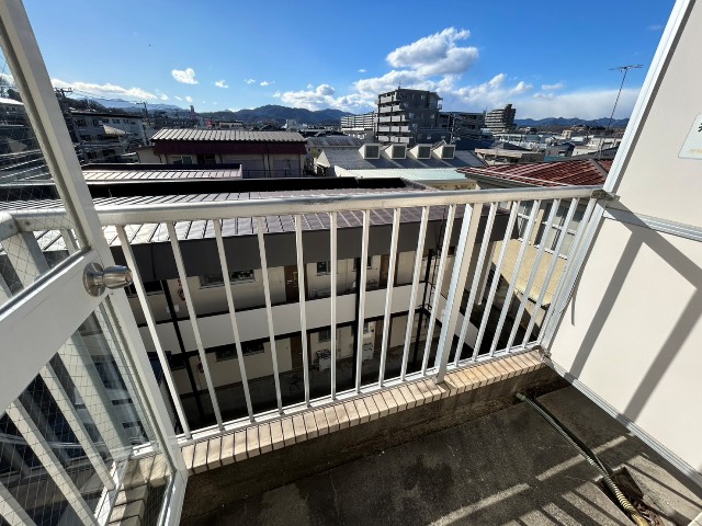 バルコニー　ベランダ有り
