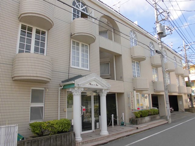 建物外観　おしゃれな外観