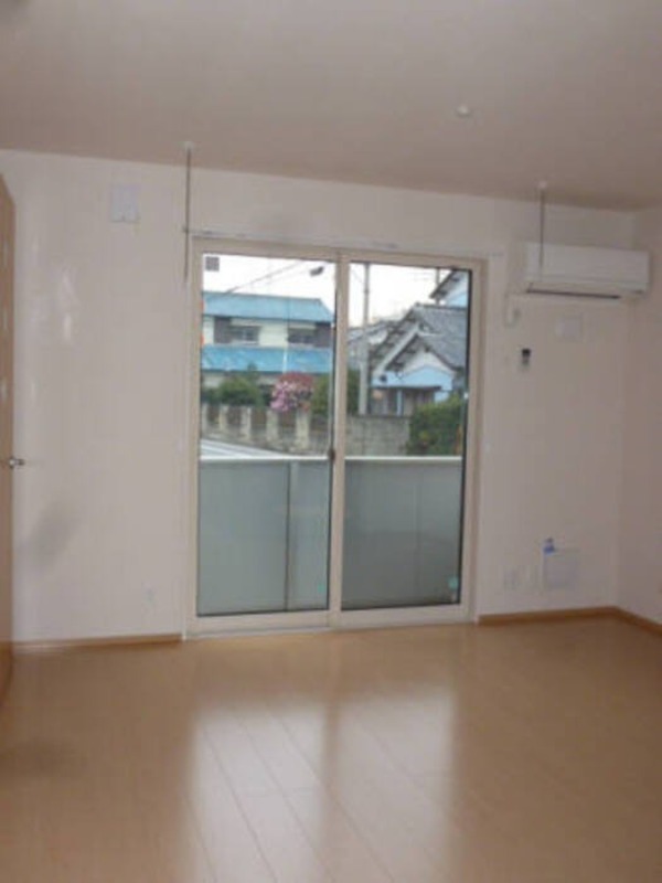 居室・リビング　図面と現状に相違がある場合には現状を優先