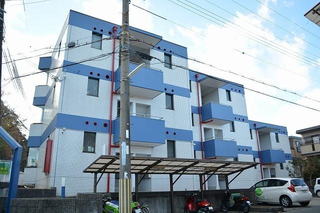 建物外観　とっても綺麗な建物です