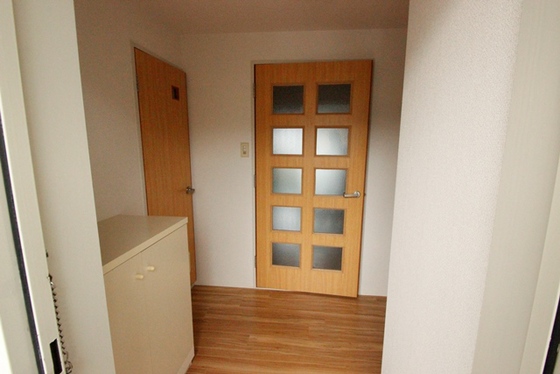 玄関　※別号室のお写真です