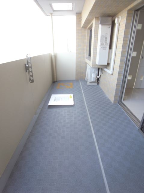 バルコニー　バルコニー