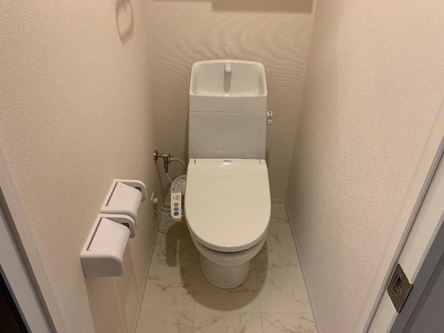 トイレ　内装イメージ画像