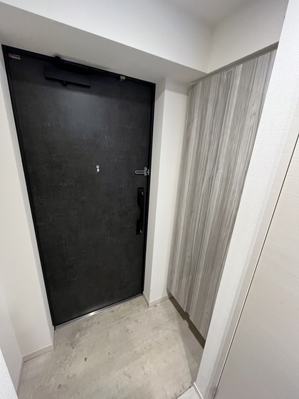 玄関　※別部屋の写真です