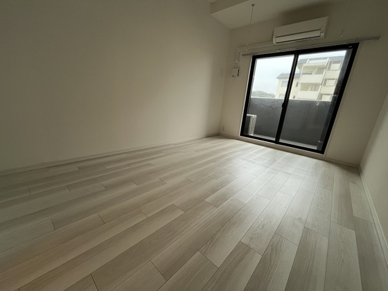 居室・リビング　※別部屋の写真です