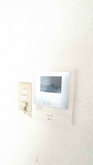 セキュリティ　モニター付きインターホンで急な来客も安心して対応ができます
