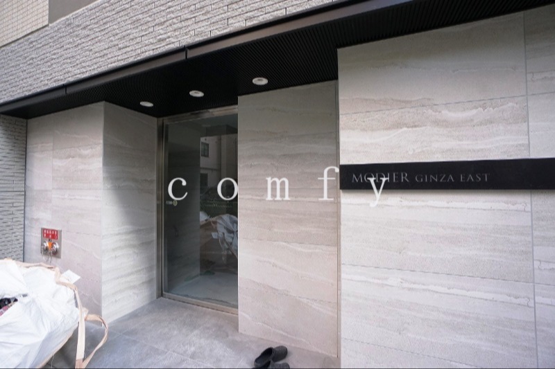 エントランス　エントランス（施工中）