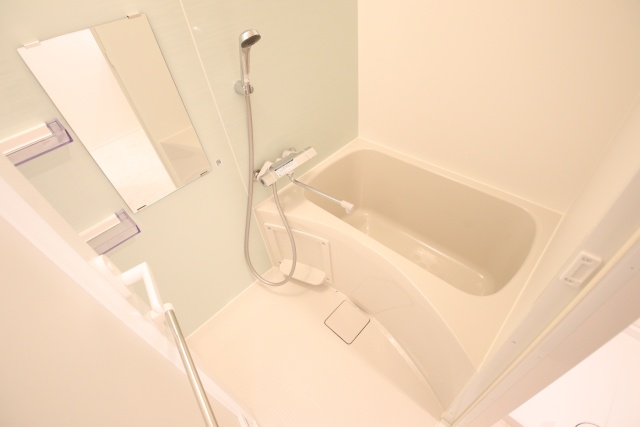 バス・シャワールーム　※別室の参考写真の為、現況優先です。