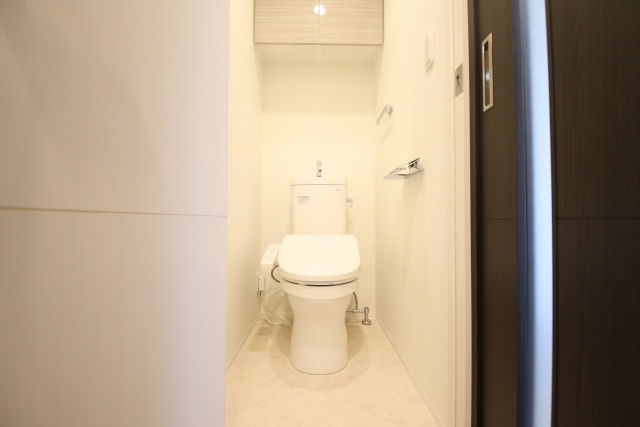 トイレ　※別室の参考写真の為、現況優先です。