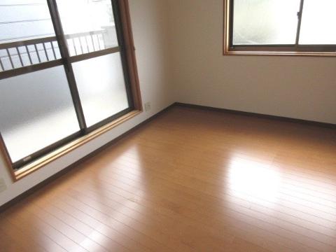 居室・リビング　室内