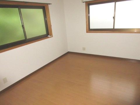 居室・リビング　室内