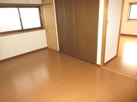 居室・リビング　室内