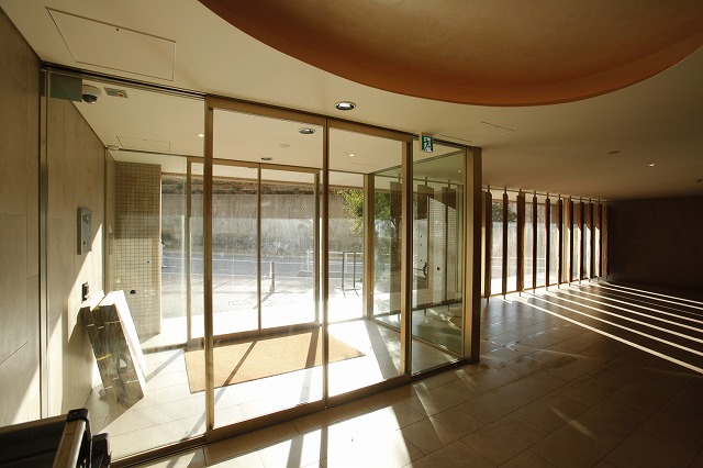 エントランス　エントランス