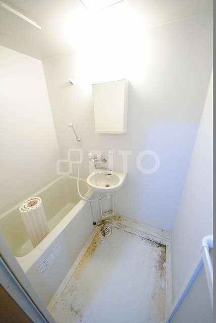 バス・シャワールーム　写真は２０４号室