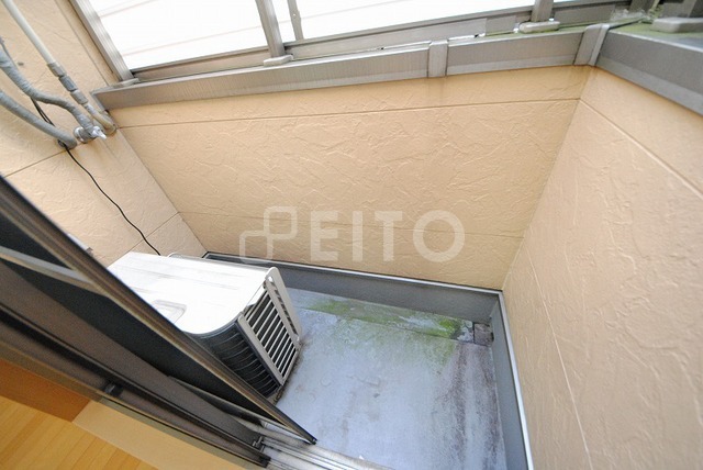 バルコニー　写真は２０４号室