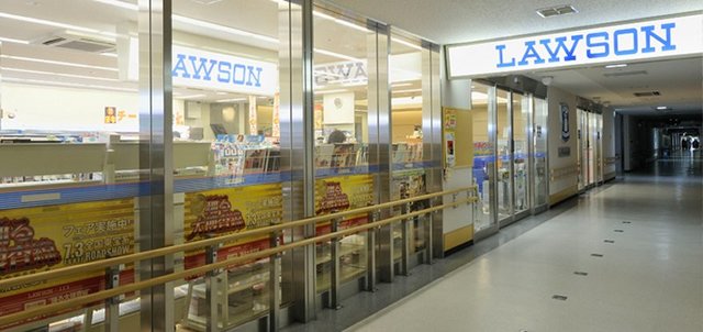 コンビニ　ローソン京大病院店（コンビニ）まで378m