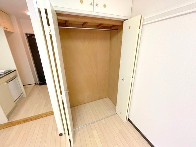 収納　クローゼット付き