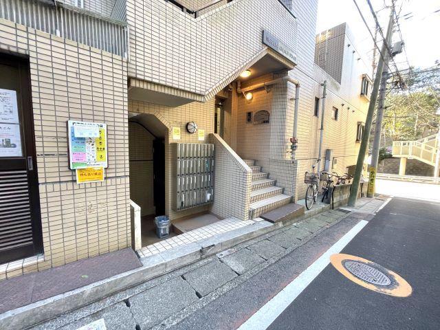 エントランス　駐輪場なしです