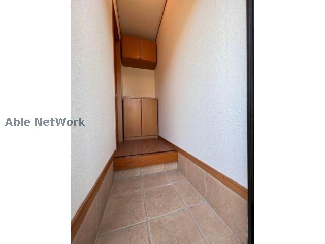 玄関　※同型タイプです。（103）