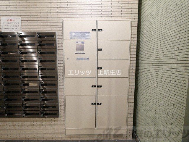 エントランス　宅配ボックス