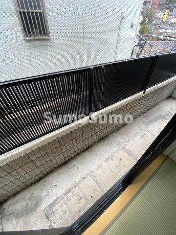 バルコニー　バルコニーがあります