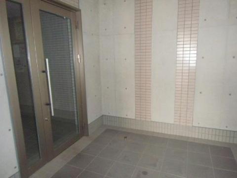 庭　エントランスホール（イメージ）