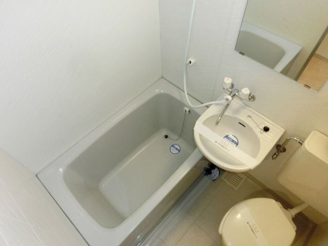 バス・シャワールーム　バス