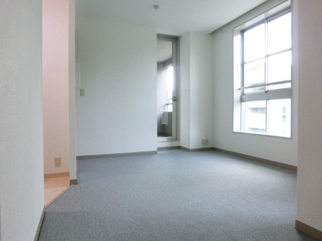 その他部屋・スペース　別角度より見た室内