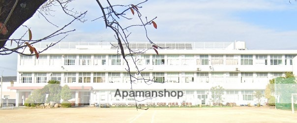 小学校　西小学校（小学校）まで4677m