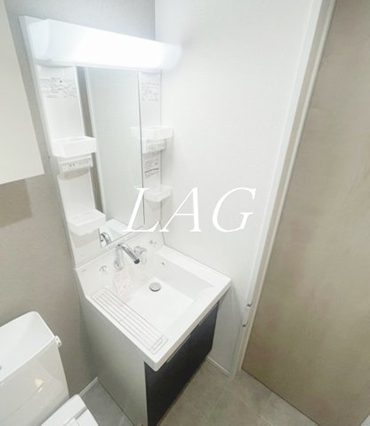 洗面設備　独立洗面台です。