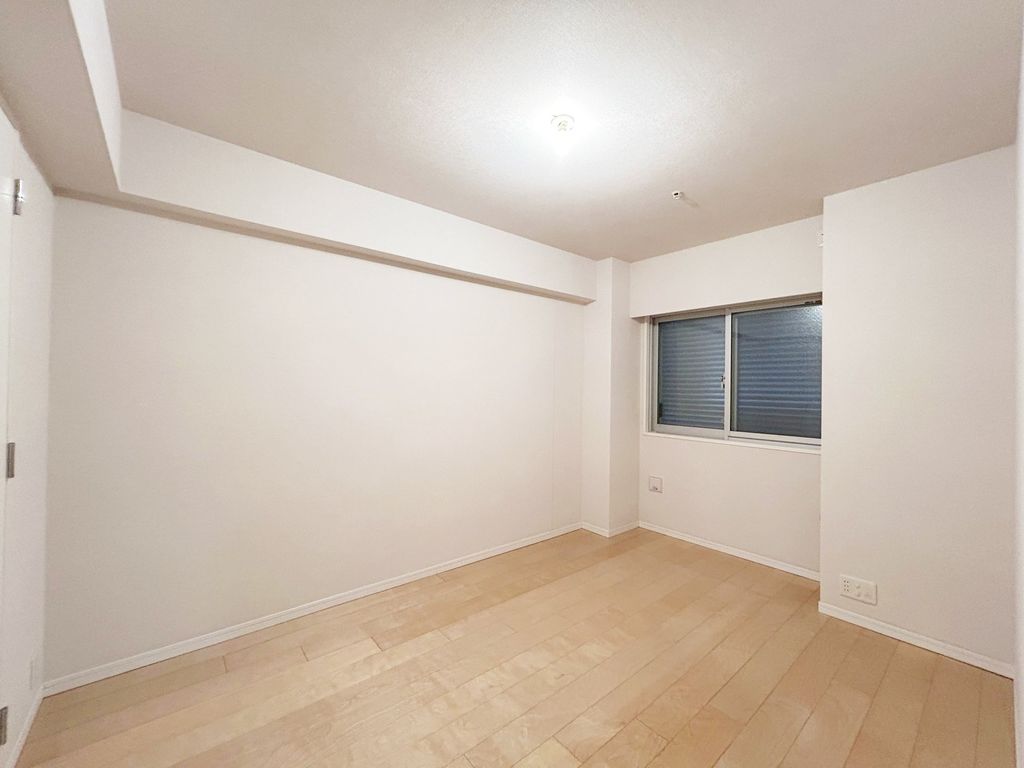 居室・リビング　洋室１（約6.5帖）