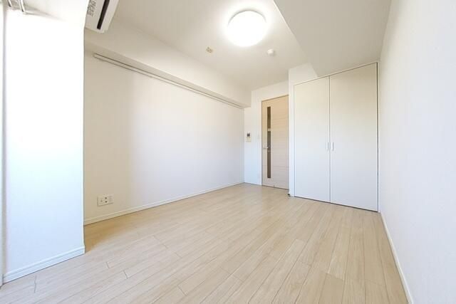 居室・リビング　※別部屋の写真です