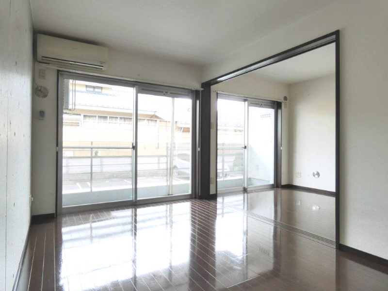 居室・リビング　図面と現状に相違がある場合には現状を優先