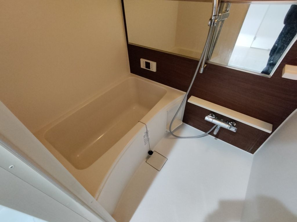 バス・シャワールーム　バス