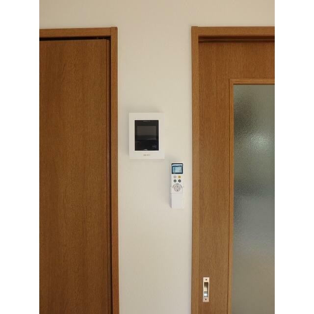 セキュリティ　モニター付きインターホン