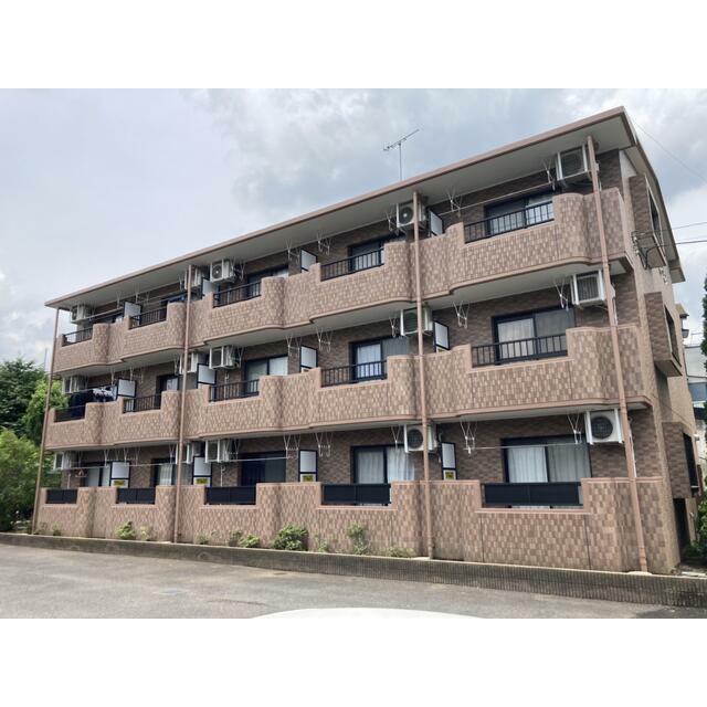 建物外観　解放感があり、日当たり、風通し良好な建物です♪