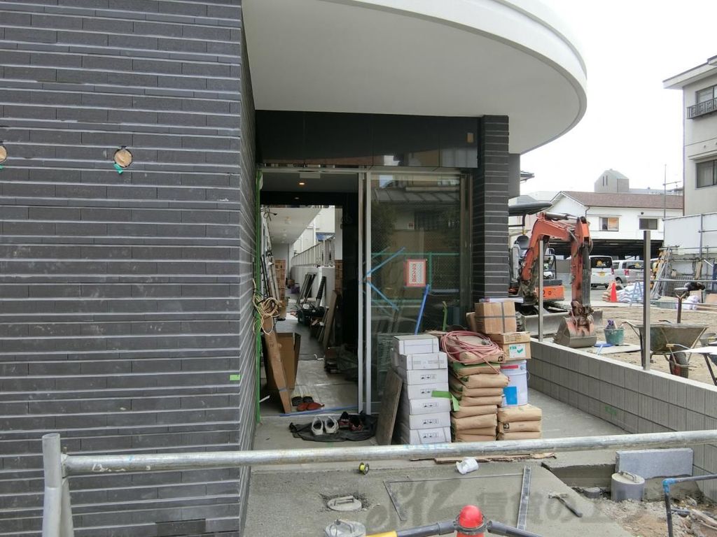 エントランス　エントランス