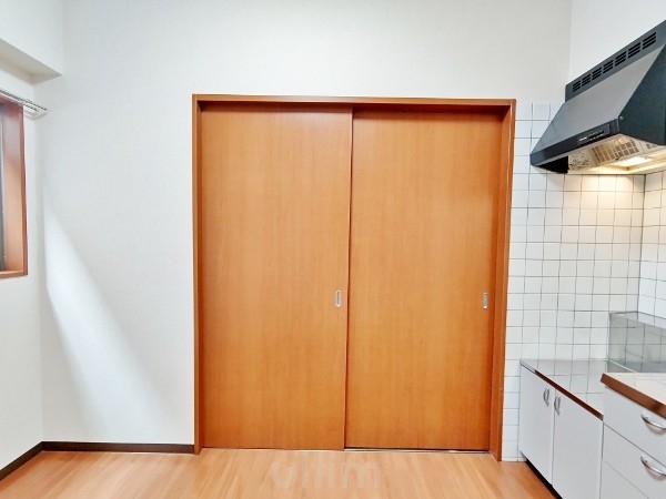 居室・リビング　※別のお部屋のお写真です。御参考までに。