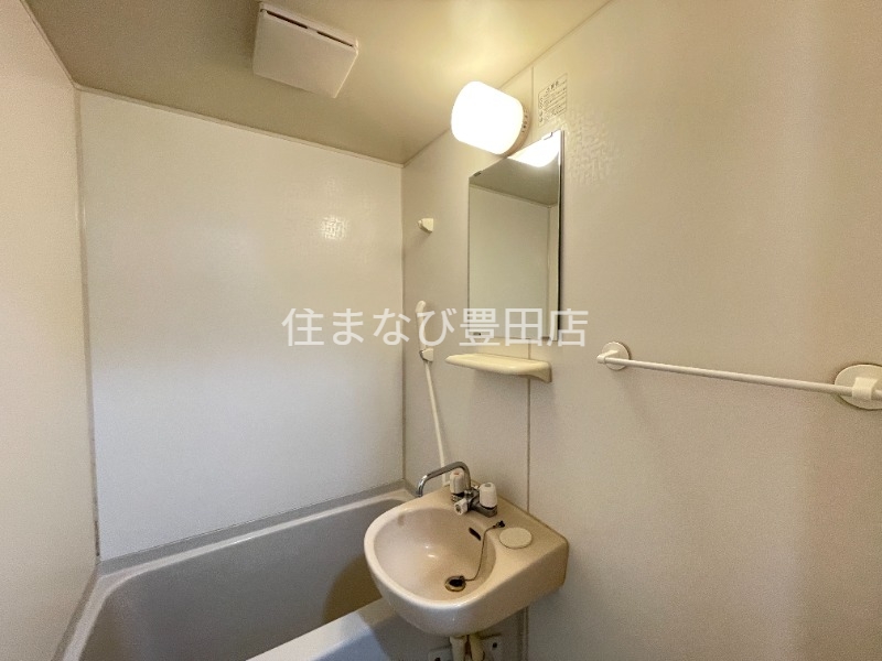 洗面設備　同型タイプ