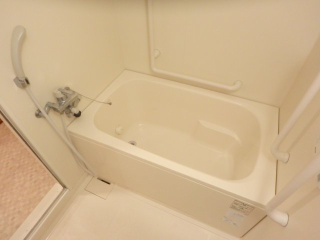 バス・シャワールーム　きれいなお風呂です