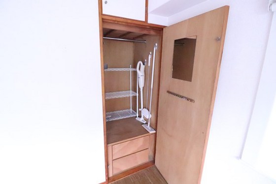 収納　※別号室の写真です。