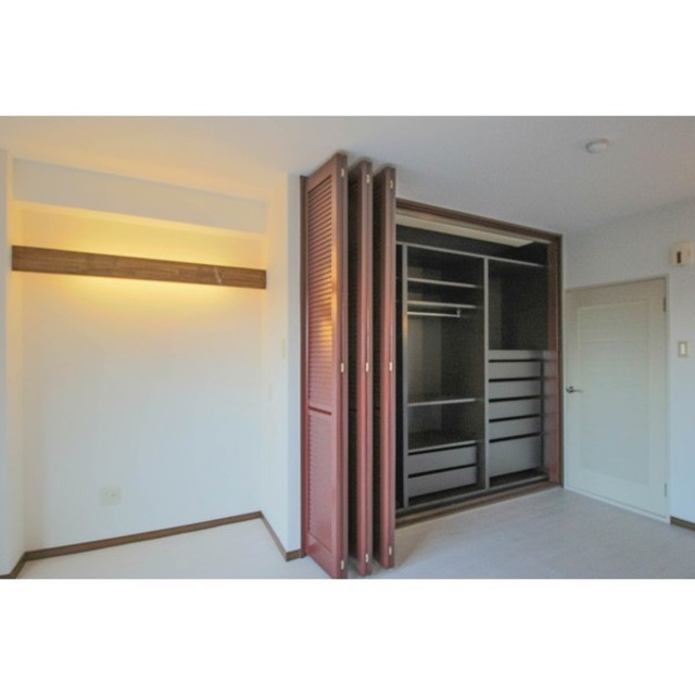 収納　同じ建物の別のお部屋